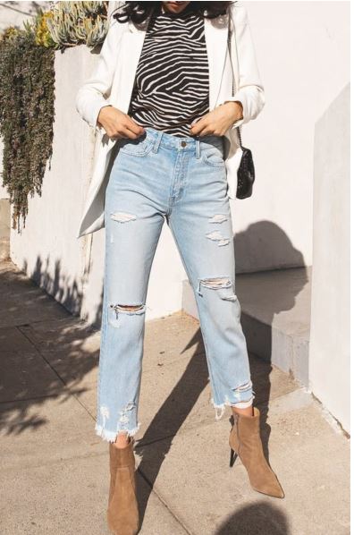 ON THE GO ‘LIGHT’ DISTRESSED BOYFRIEND JEANS